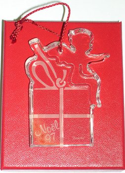 Baccarat Crystal 1997 limited edition Annual Christmas Ornament