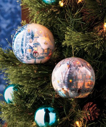 Thomas Kinkade Set of 2 LED Ornaments – Stonehearth Hutch and A Holiday Gathering