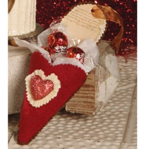 Bethany Lowe Valentine – Valentine Slipper Ornament – LD0220