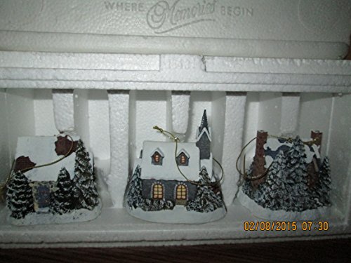 Thomas Kinkade Cottage Ornaments Winter Memories Illuminated Collection 12th Issue 2001
