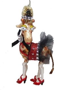 December Diamonds Blown Glass Ornament – Giraffe with Red Shoes