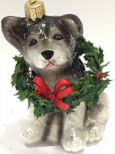 Ornaments to Remember: ALASKAN MALAMUTE (Xmas Wreath) Christmas Ornament