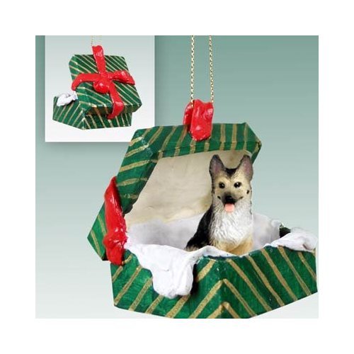 German Shepherd Green Gift Box Dog Ornament – Tan & Black
