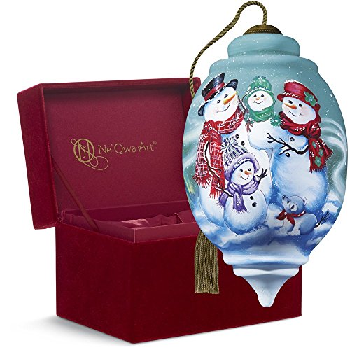 Ne’Qwa Art, Christmas Gifts, “Snow Family”, Artist Dona Gelsinger, Trillion-Shaped Glass Ornament, #7161196