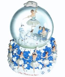 Snow Scene Musical Snowglobe Plays “Dance of the Snowflakes” by Tchaikovsky
