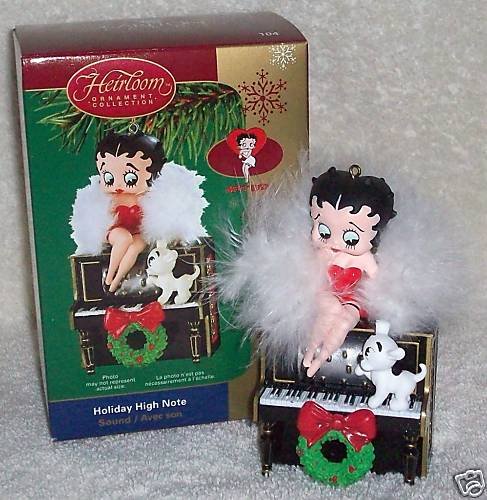 Betty Boop – Holiday High Note Carlton Cards Christmas Ornament