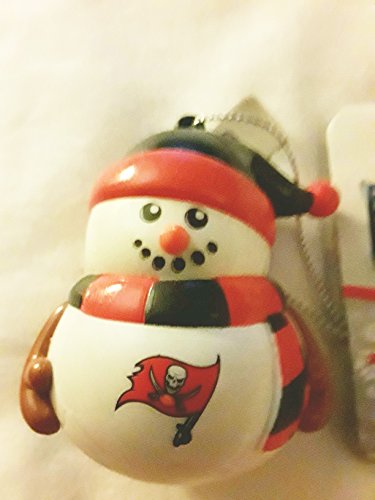 FOREVER COLLECTIBLE NFL TAMPA BAY BUCCANEERS SNOWMAN ORNAMENT