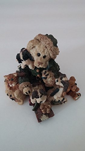 The Bearstone Collection “Kringle and Company”